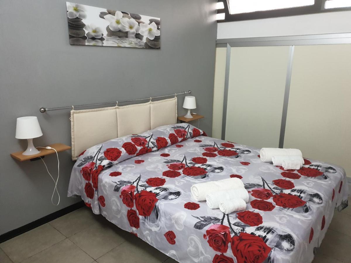 Holiday House Vila Avola Exterior foto